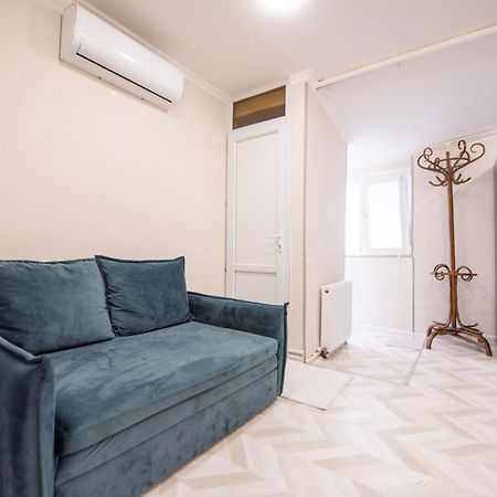 Old Town-Booking Apartment Тбилиси Екстериор снимка