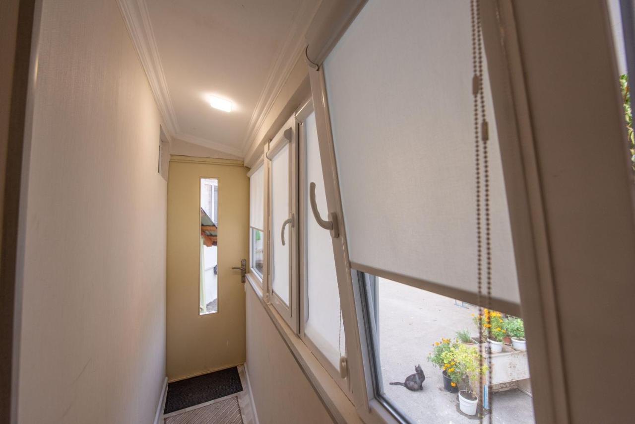 Old Town-Booking Apartment Тбилиси Екстериор снимка